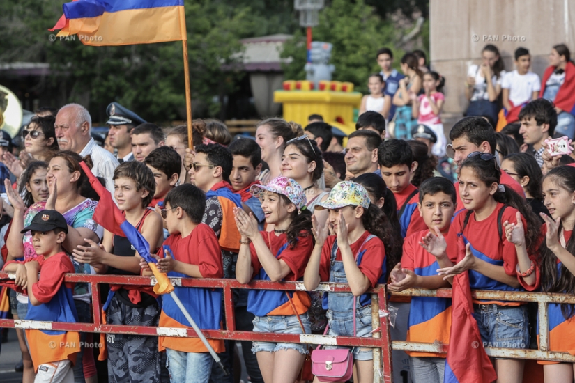 Армения отмечает День Конституции и государственных символов