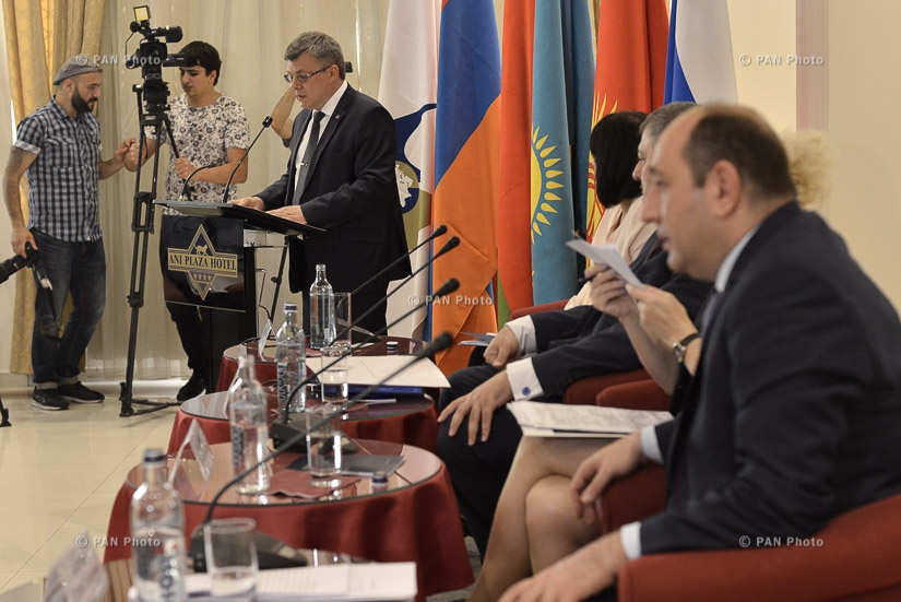 Круглый стол на тему «Республика Армения. Два года в Евразийском экономическом союзе. Первые результаты»