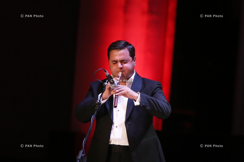 Концерт Дживана Гаспаряна младшего и ансамбля «Русские струны» в Ереване