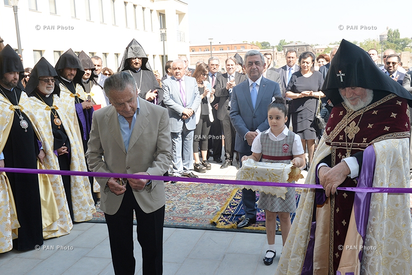 Открытие нового корпуса «Общеобразовательной школы Эрнекян» в городе Эчмиаздин