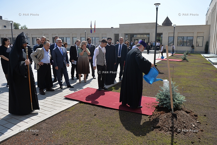 Открытие нового корпуса «Общеобразовательной школы Эрнекян» в городе Эчмиаздин