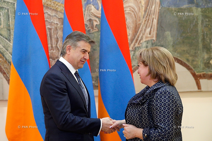 По случаю 26-летия независимости Премьер-министр Армении Карен Карапетян вручил высокие государственные награды