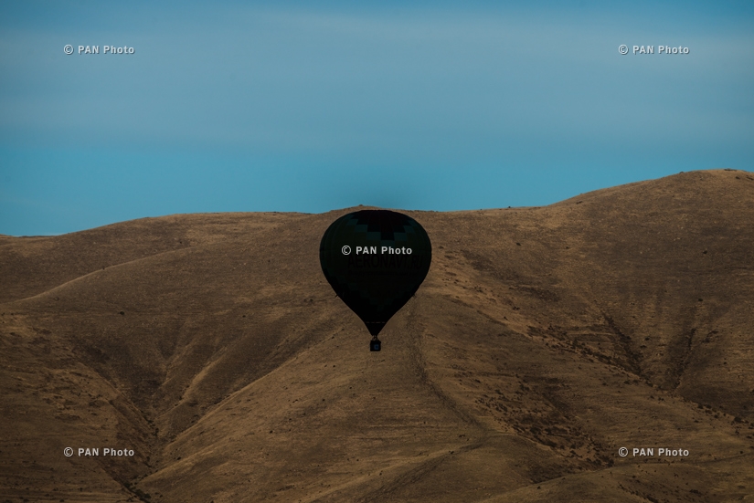 Полеты воздушных шаров над Ереваном и Гарни 