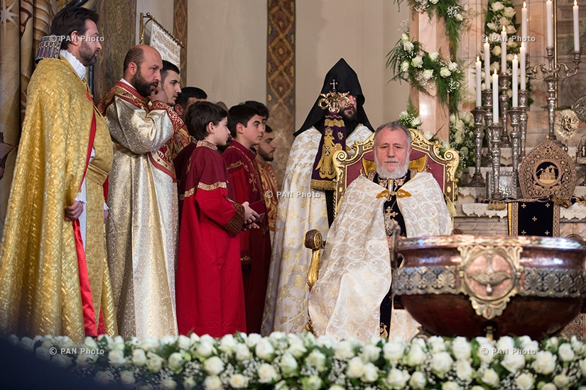 Рождественская литургия в Первопрестольном Святом Эчмиадзине 
