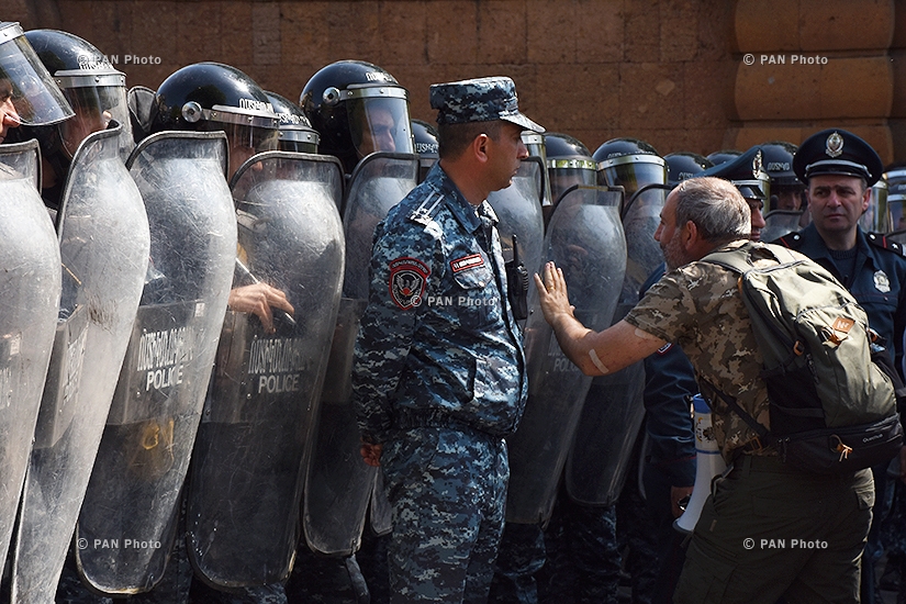Protest against Armenia's ex-president Serzh Sargsyan's appointment as prime minister in Yerevan: Day 6