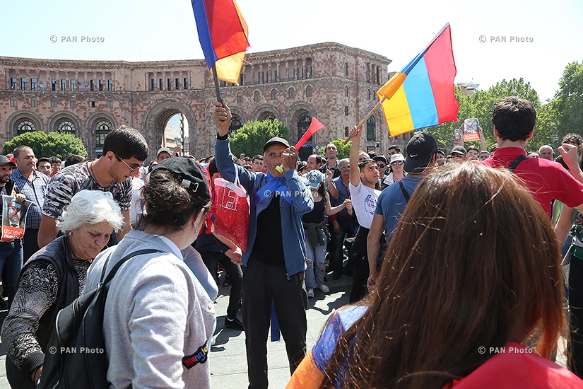 Civil campaign demanding the departure of ruling Republican Party of Armenia in Yerevan: Day 13