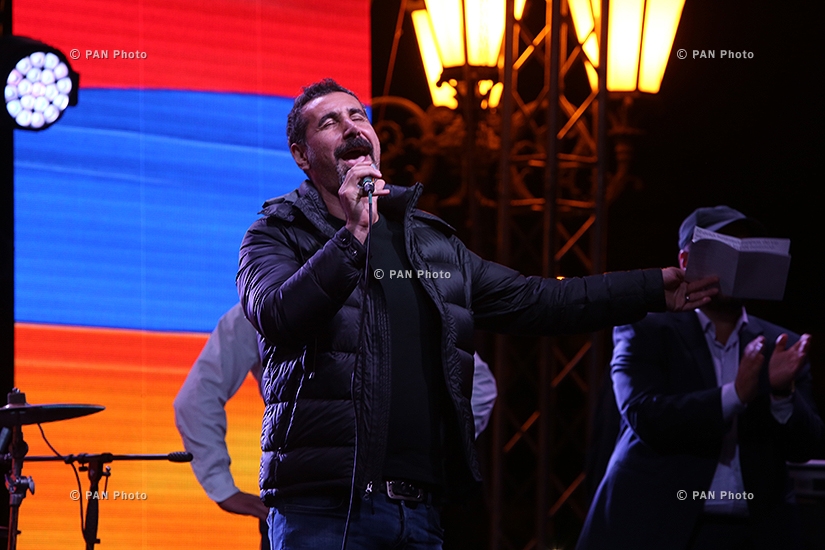 Armenia PM candidate Nikol Pashinyan and a crowd of excited supporters welcome SOAD frontman, rock musician Serj Tankian at Yerevan's Republic Square
