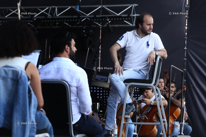 Репетиция концерта, посвященного 100-летию Первой Республики Армения и Майских побед