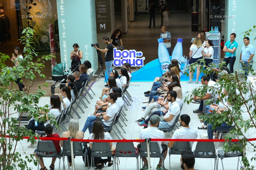 Start of the campaign '21 days with Bonaqua'