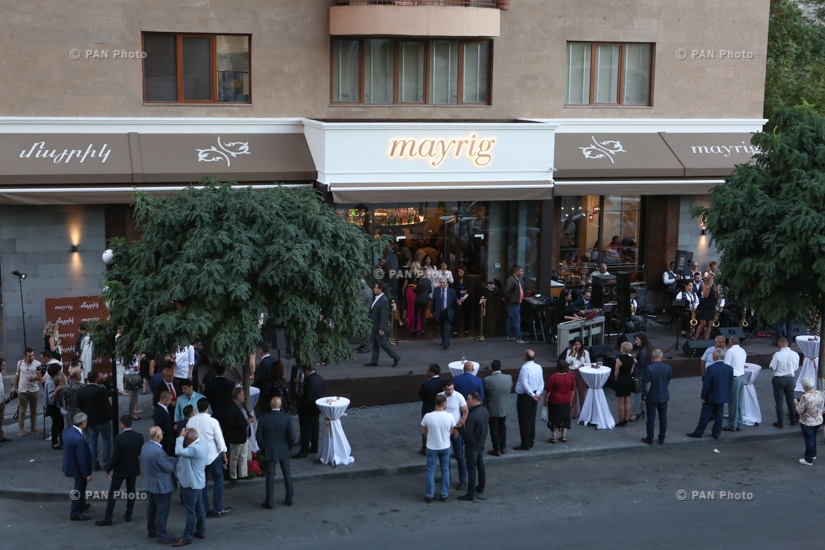 В Ереване открылся ресторан средиземноморской армянской кухни «Майрик»