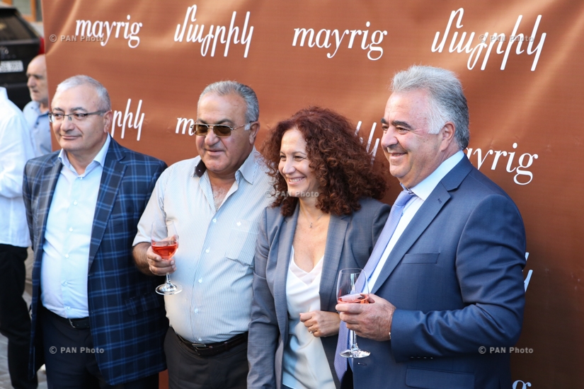 В Ереване открылся ресторан средиземноморской армянской кухни «Майрик»