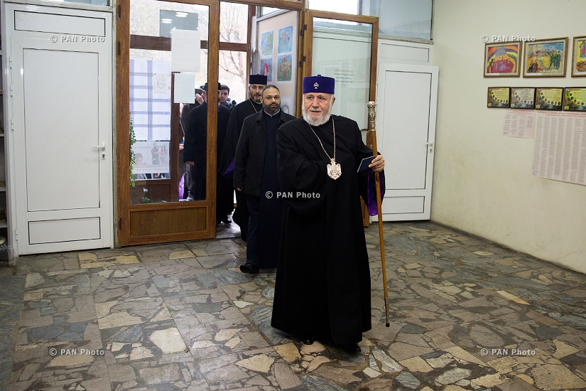 Catholicos of All Armenians Karekin II votes in Armenis'a snap parliamentary elections 