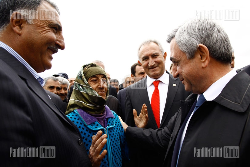 RPA leader Serzh Sargsyan meets with residents of Aragatsotn region