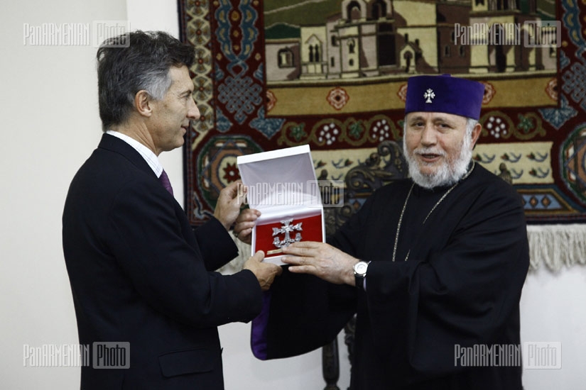 Delegation arrived for World Book Day visits Armenian Genocide Memorial 