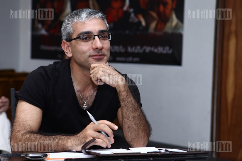 Բրիտանացի գրող Թոբի Լիթը հանդիպեց երիտասարդ հայ գրողների հետ
