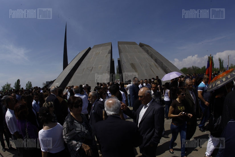 97-ая годовщина Геноцида армян: Мемориал жертв Геноцида армян в Ереване