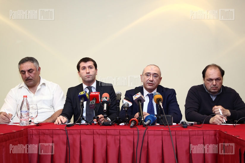 By the initiative of Human Rights defender Karen Andreasyan, head of central electoral committee Tigran Mukuchyan meets with NGO representatives