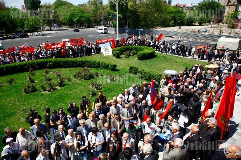 Communist party of Armenia celebrates the Labor Day 