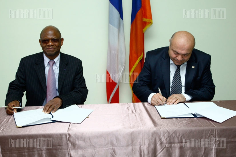 Ֆրանսիական «Լա Տուղնել» մասնագիտական ավագ դպրոցի հետ համագործակցության հուշագրի ստորագրման հանդիսավոր արարողությունը