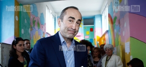 Парламентские выборы: второй президент Армении Роберт Кочарян