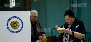 Parliamentary elections: voters in Yerevan