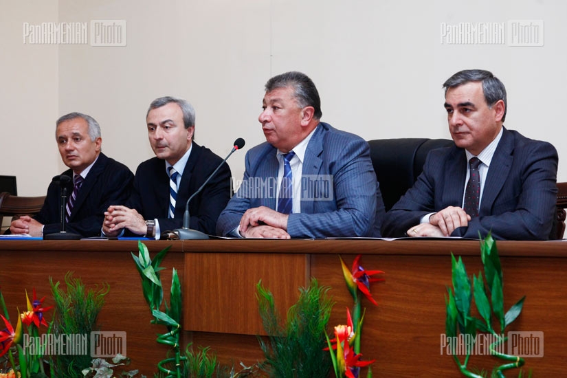 Հայաստանի պետական ճարտարագիտական համալսարանում տեղի ունեցավ ՏՏ ոլորտում ՀՀ նախագահի պարգևի հավակնորդների հետ