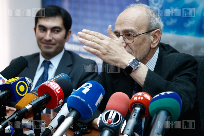 Press conference of Armenian Consumers' Union NGO chairman Armen Poghosyan and head of YSU Sociology Department Artur Atanesyan
