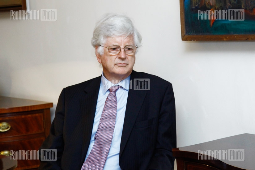 RA FM Edward Nalbandian receives Patrick Murphy, Special Representative of the OSCE Chairman-in-Office for the South Caucasus