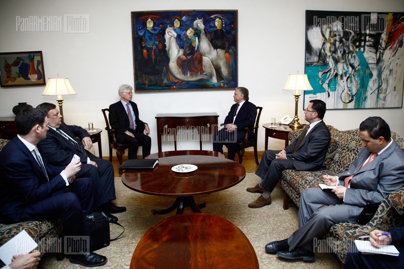 RA FM Edward Nalbandian receives Patrick Murphy, Special Representative of the OSCE Chairman-in-Office for the South Caucasus