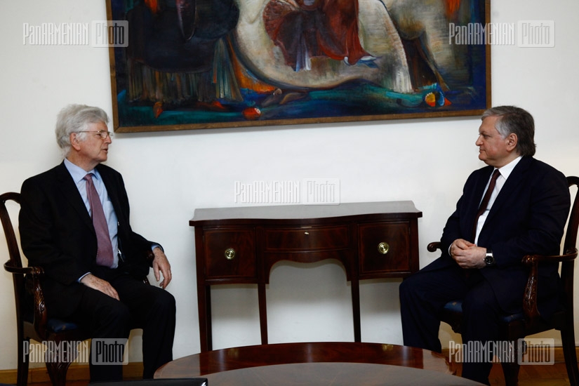RA FM Edward Nalbandian receives Patrick Murphy, Special Representative of the OSCE Chairman-in-Office for the South Caucasus