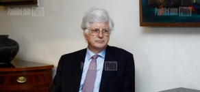 RA FM Edward Nalbandian receives Patrick Murphy, Special Representative of the OSCE Chairman-in-Office for the South Caucasus
