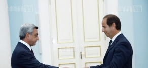 The newly appointed Ambassador of Argentina to Armenia Diego Ernesto Alvarez Rivera presents his credentials to RA President Serzh Sargsyan