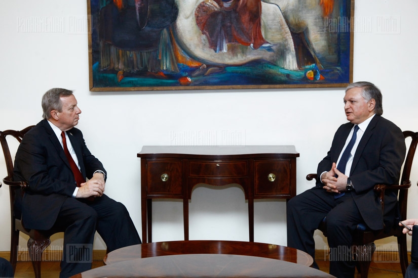 FM Edward Nalbandian receives US Senator Dick Durbin