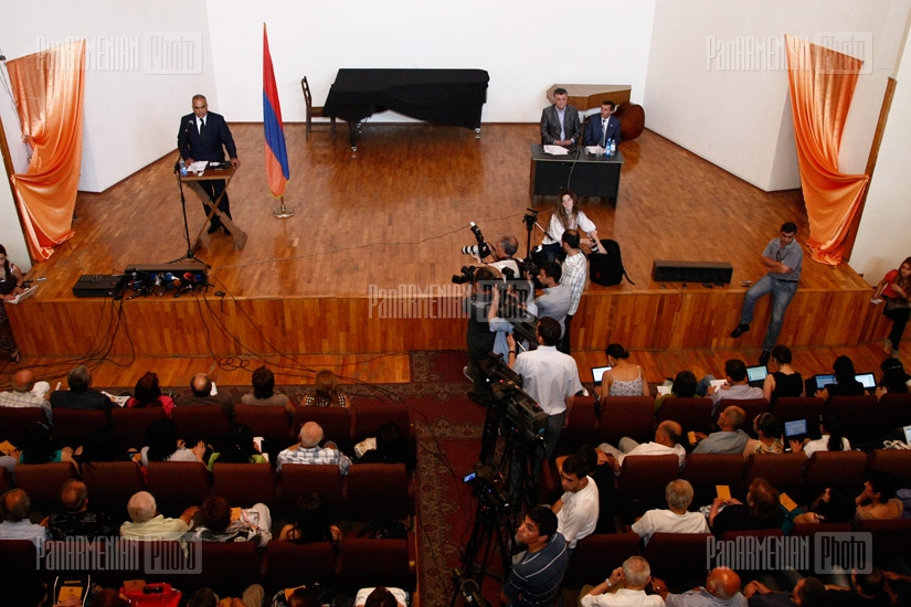 “Ժառանգություն” կուսակցության 8-րդ համագումարը