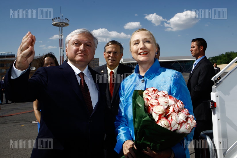 US Secretary of State Hillary Rodham Clinton arrives at Zvartnots Airport