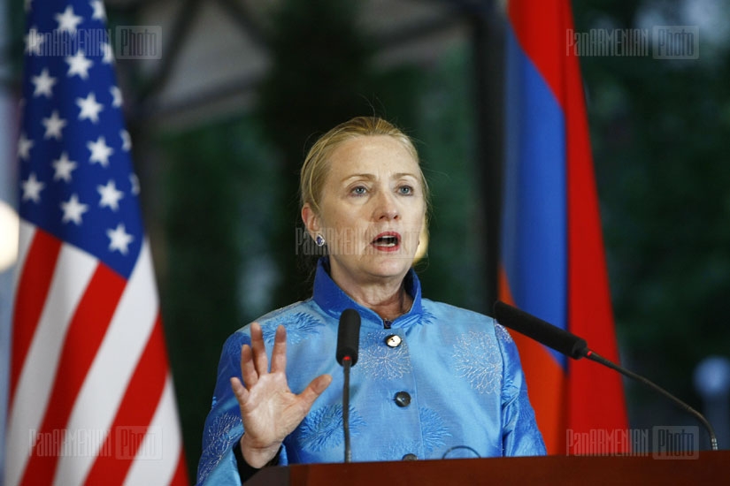 RA FM Edward Nalbandian meets with US Secretary of State Hillary Rodham Clinton