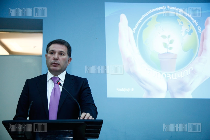 RA Ministry of Nature Protection marks World Environmentalist Day 