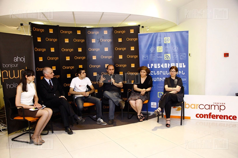 Barcamp 2012-ին նվիրված ասուլիս Օրանժում