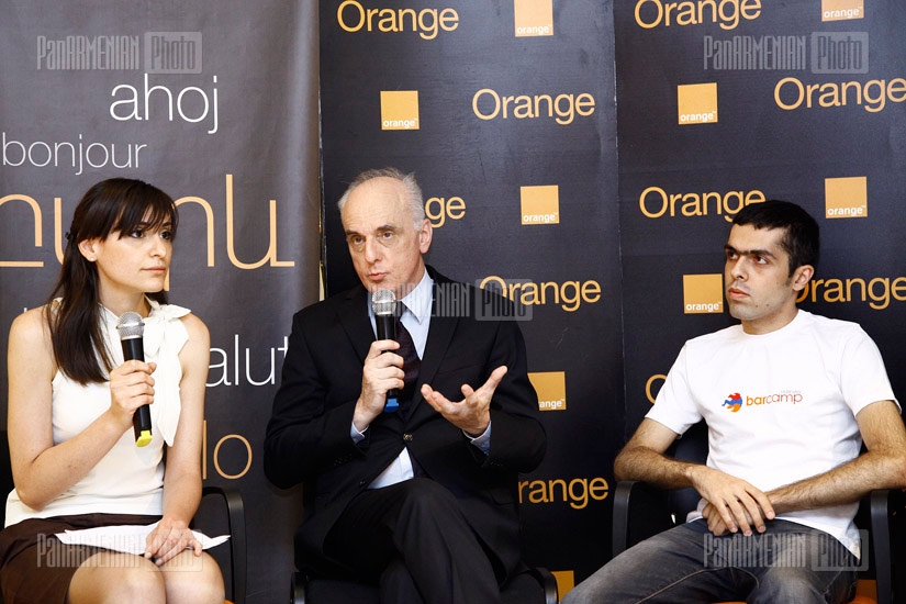 Barcamp 2012-ին նվիրված ասուլիս Օրանժում