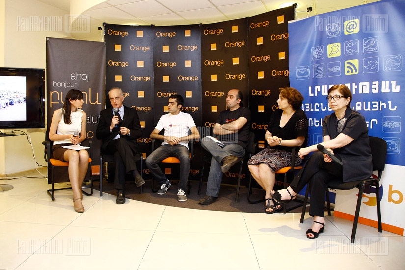Barcamp 2012-ին նվիրված ասուլիս Օրանժում