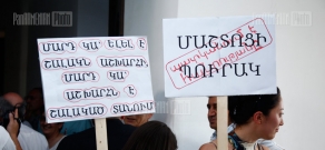 Trial of activists Karen Shikoyan and Manvel Sargsyan, participating in dismantling of boutiques in Mashtots park 