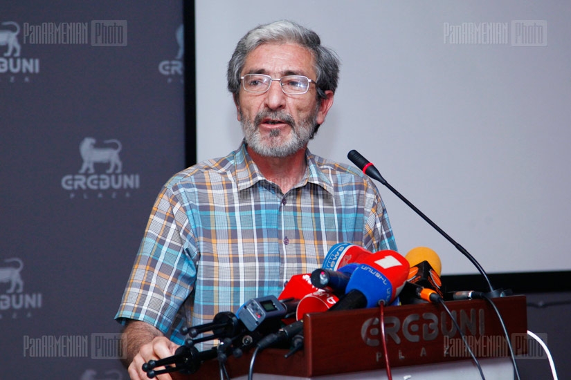 “Տաշիր” բարեգործական հիմնադրամը և “Պահանջում ենք գիտության ֆինանսավորման ավելացում” նախաձեռնությունը մրցանակներ հանձնեցին գիտական մրցույթի հաղթողներին