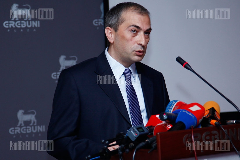 “Տաշիր” բարեգործական հիմնադրամը և “Պահանջում ենք գիտության ֆինանսավորման ավելացում” նախաձեռնությունը մրցանակներ հանձնեցին գիտական մրցույթի հաղթողներին