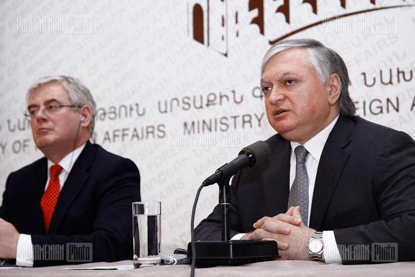 RA FM Edward Nalbandian receives Vice Prime Minister and Foreign Minister of Ireland Eamon Gilmore