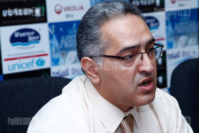 “Երևան Ջուր” ՓԲԸ ներկայացուցիչներ Կարապետ Օհանյանի և Գագիկ Մարգարյանի ասուլիսը