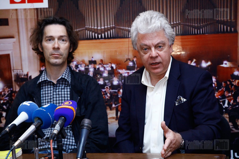 Press conference of violinist and conductor Christopher Warren-Green and pianist Bernd Glemser