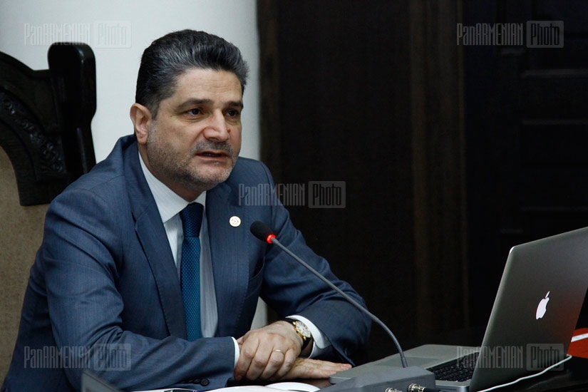 Նոր կազմով կառավարության նիստը