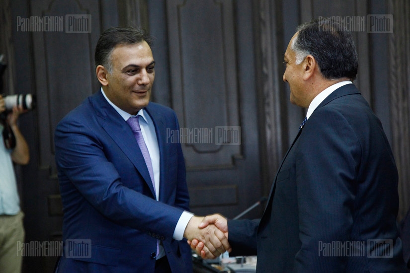 Նոր կազմով կառավարության նիստը