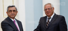 The newly appointed Ambassador of Bulgaria to Armenia Georgy Karastamatov presents his credentials to RA President