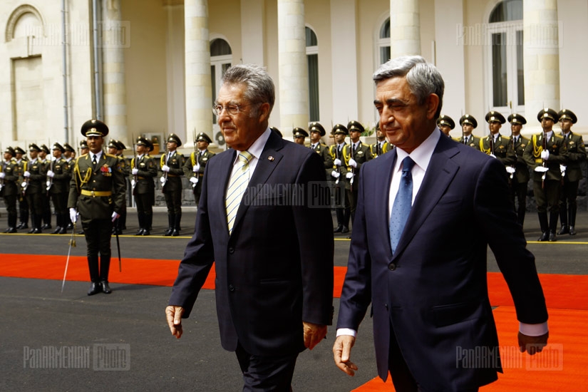 Official welcoming ceremony of Austria's president Heinz Fischer